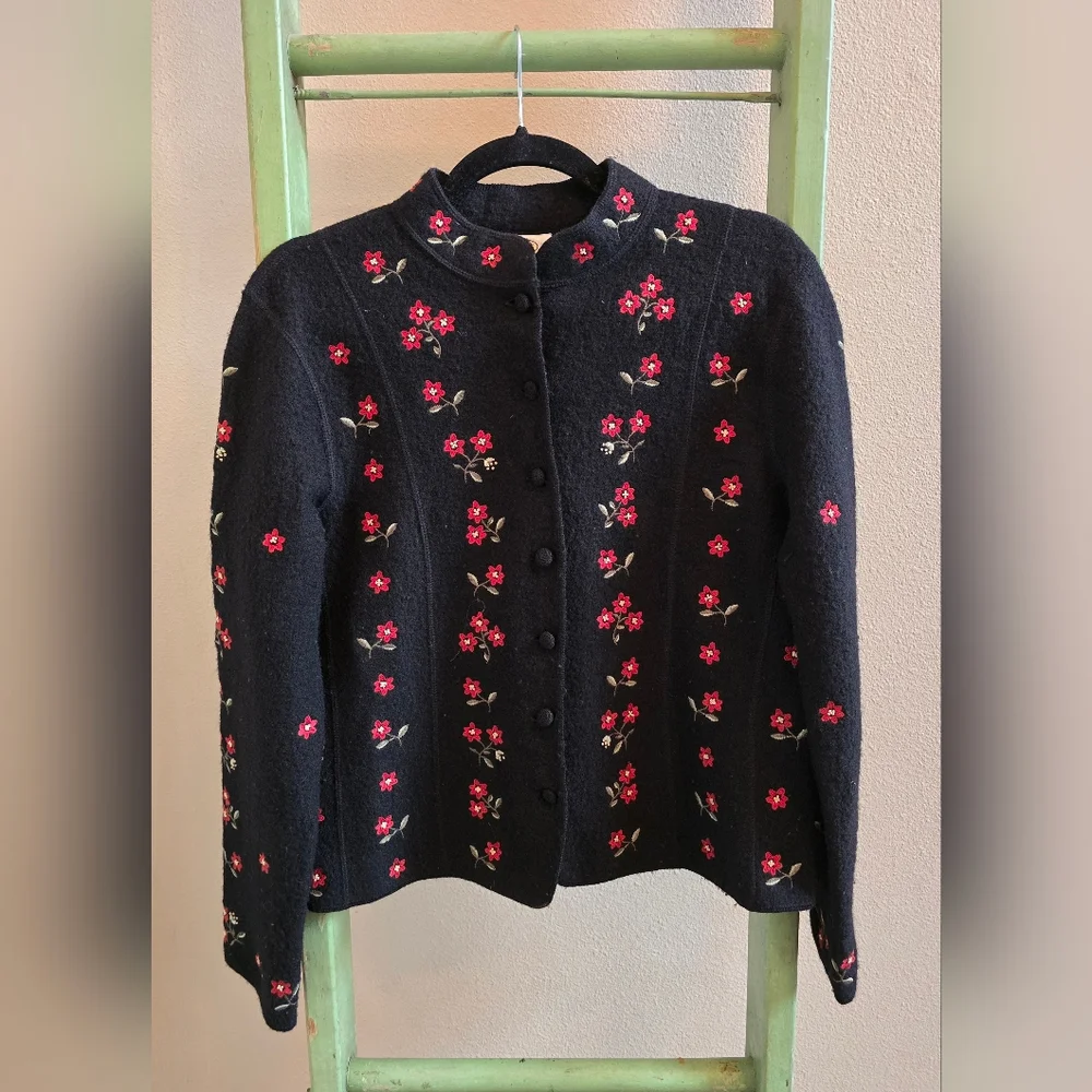 Talbots Vintage Cardigan Button Front with Red/Green Floral Embroidery, Sz M - Picture 2 of 8